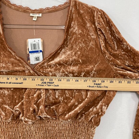 New Selfie size XL Surplice Smocked Balloon-sleeve Velvet Top In Macchiato - Picture 8 of 11